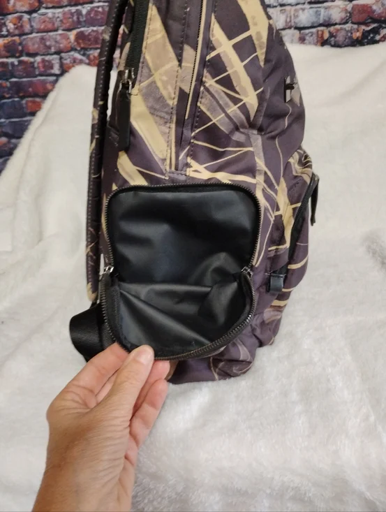 TUMI Voyageur Carson Backpack Nylon Leather ~Lines Print~ EUC - Picture 5 of 15